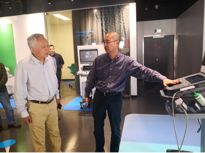 理邦营销系统总经理谢建凯与乐玩官方（中国）总部谢胜利教授交流